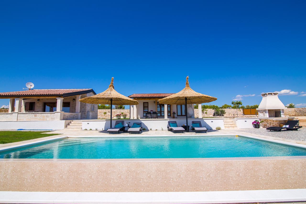 Estate Villa Duo บีโอกราดนาโมรู ภายนอก รูปภาพ